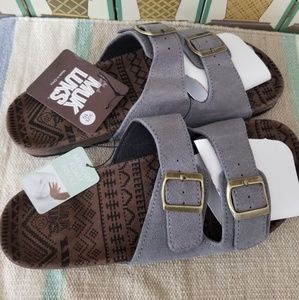 Men's Sandals Muk Luks Size 10